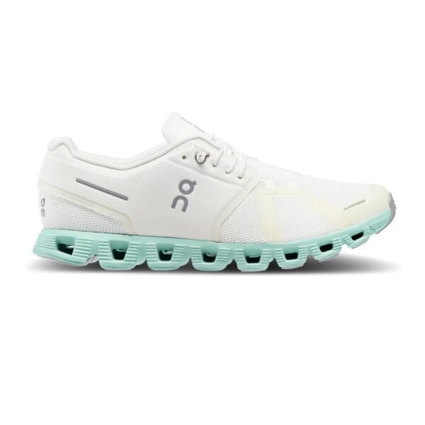 On Cloud 5 running shoe in undyed white Creek