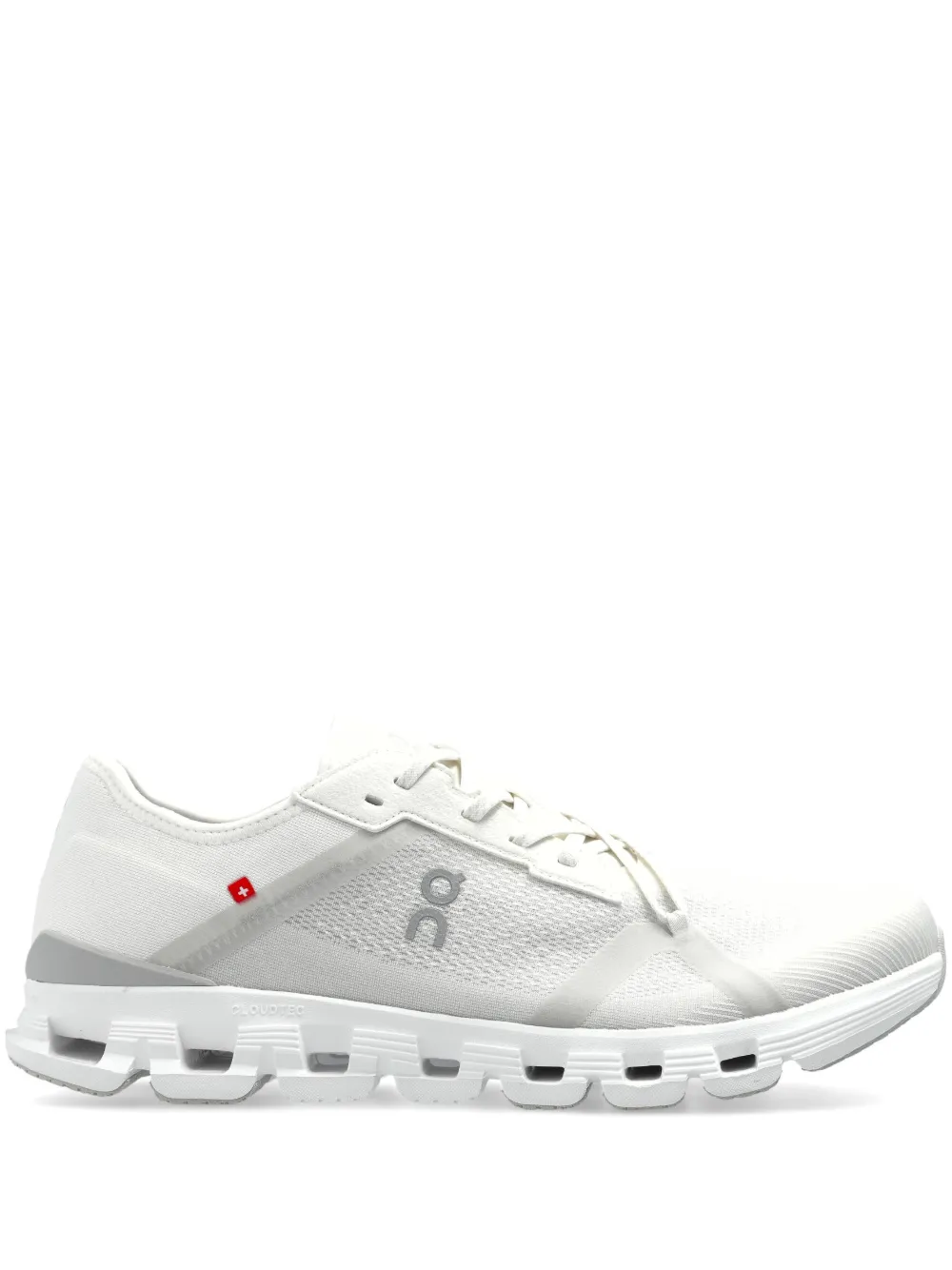 On Running Cloud X 4 AD White Wolf