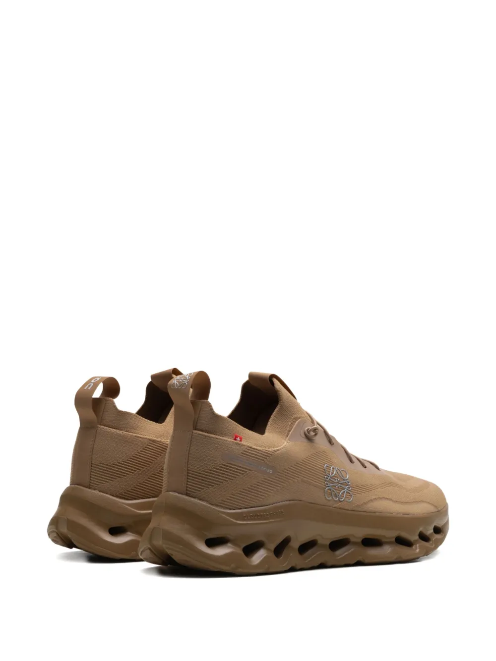 On Running Cloudtilt LOEWE Dark Sand - Image 4