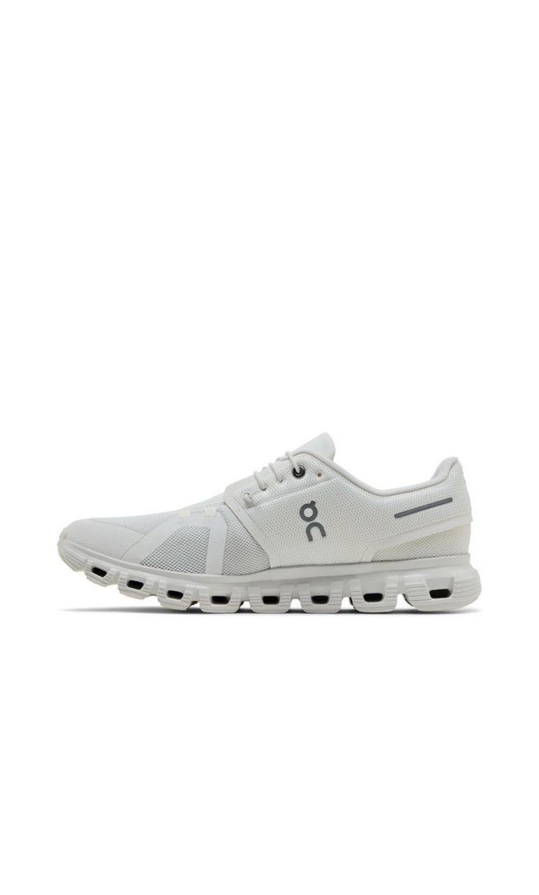 On Running Cloud 6 All White - Image 3