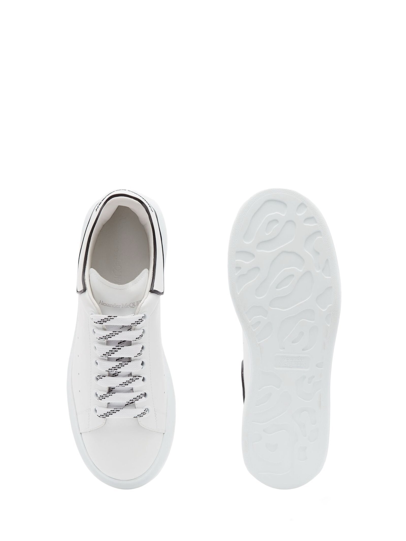 Alexander McQueen Oversized White Black Trim - Image 4